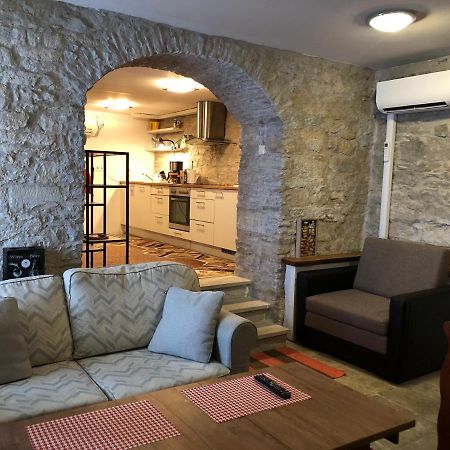 Kauba 6A Apartment كوريسارِ المظهر الخارجي الصورة